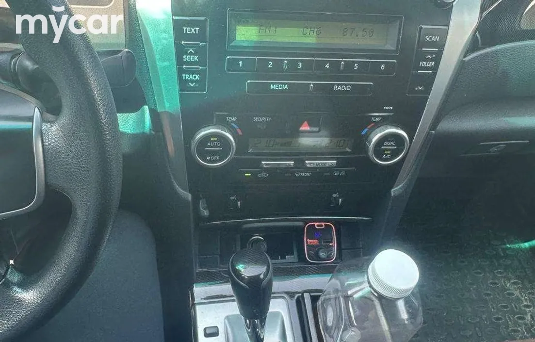 Toyota Camry 2014