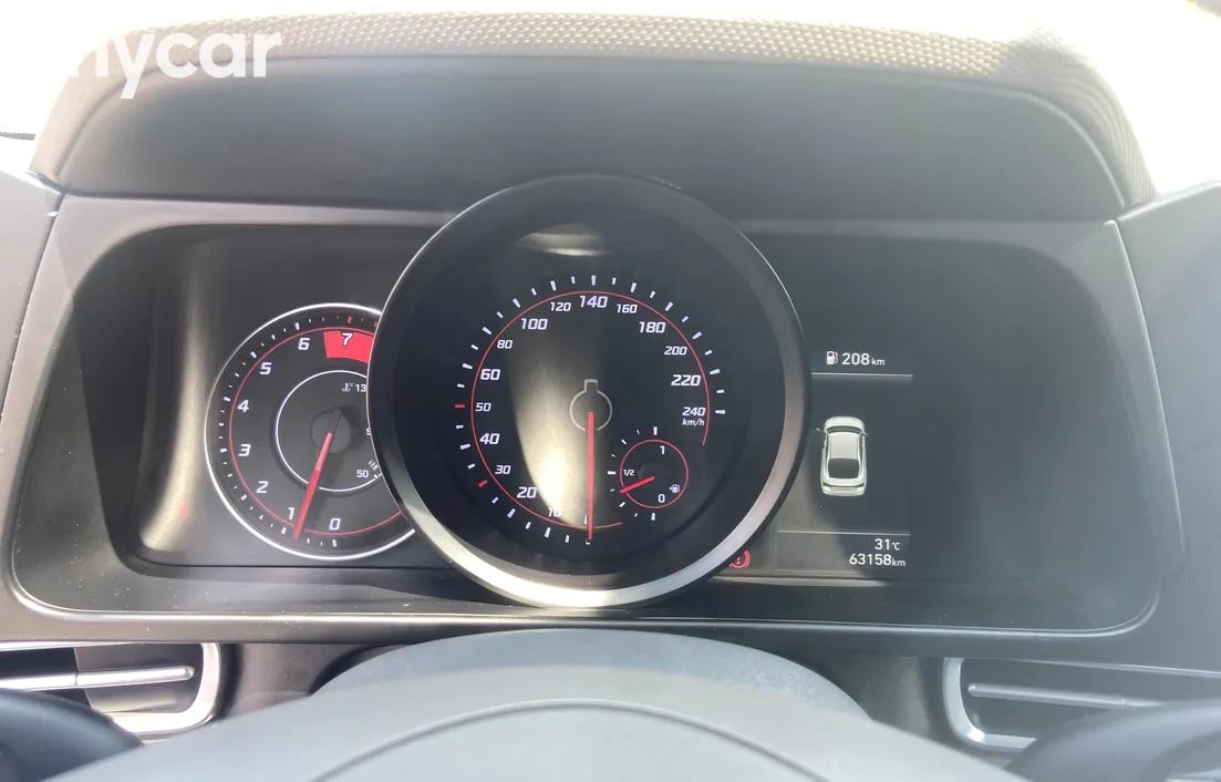Hyundai Elantra 2022