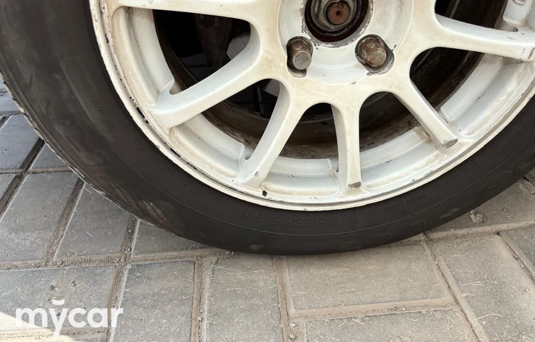 Mazda 323 1996