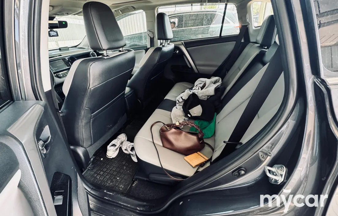 Toyota RAV4 2017