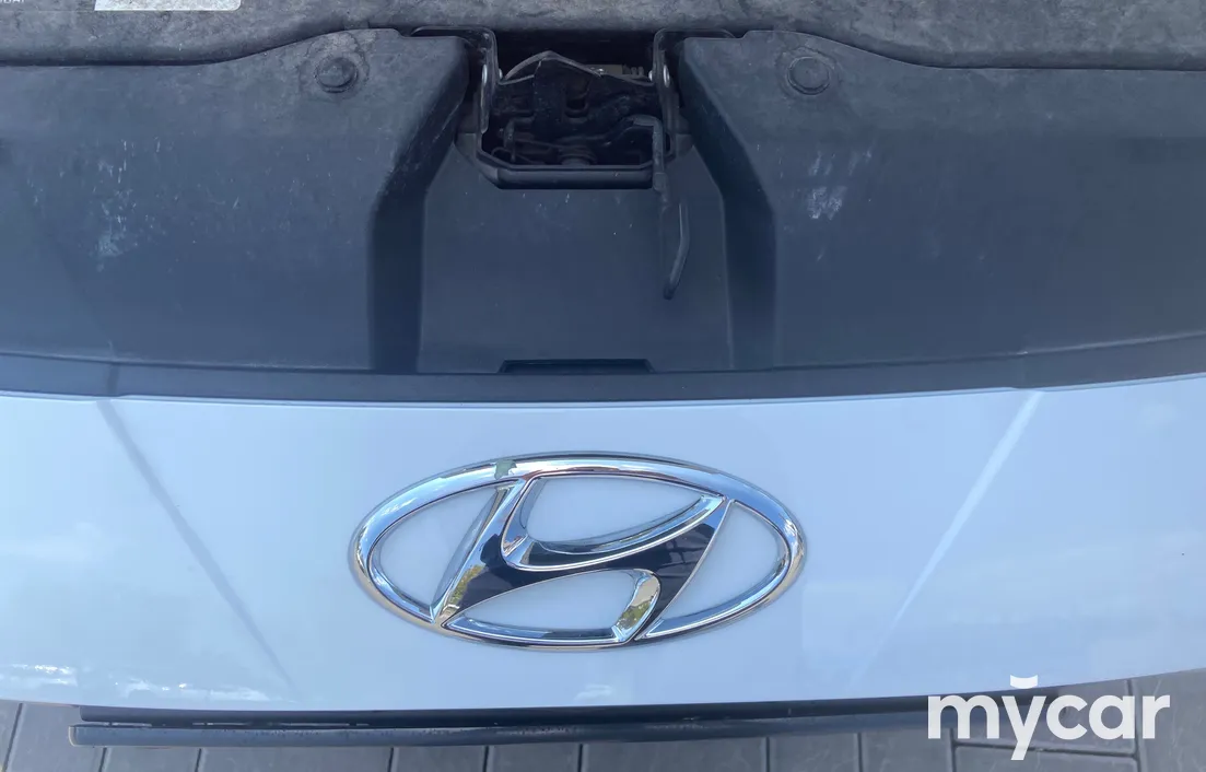 Hyundai Elantra 2022