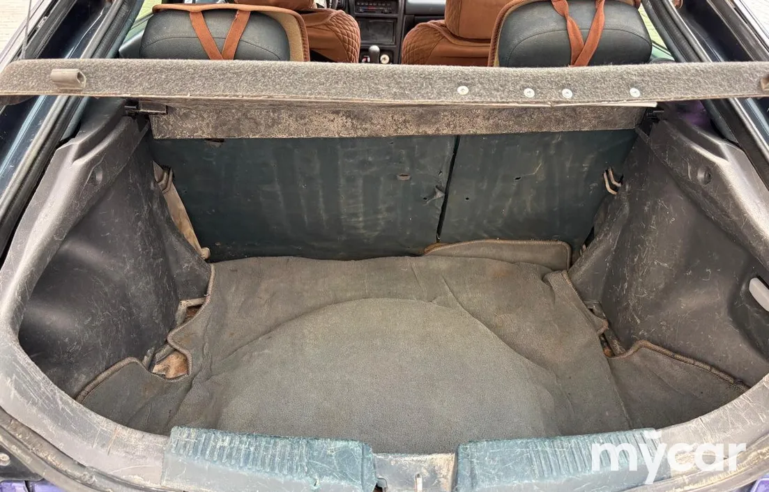 Mazda 323 1996