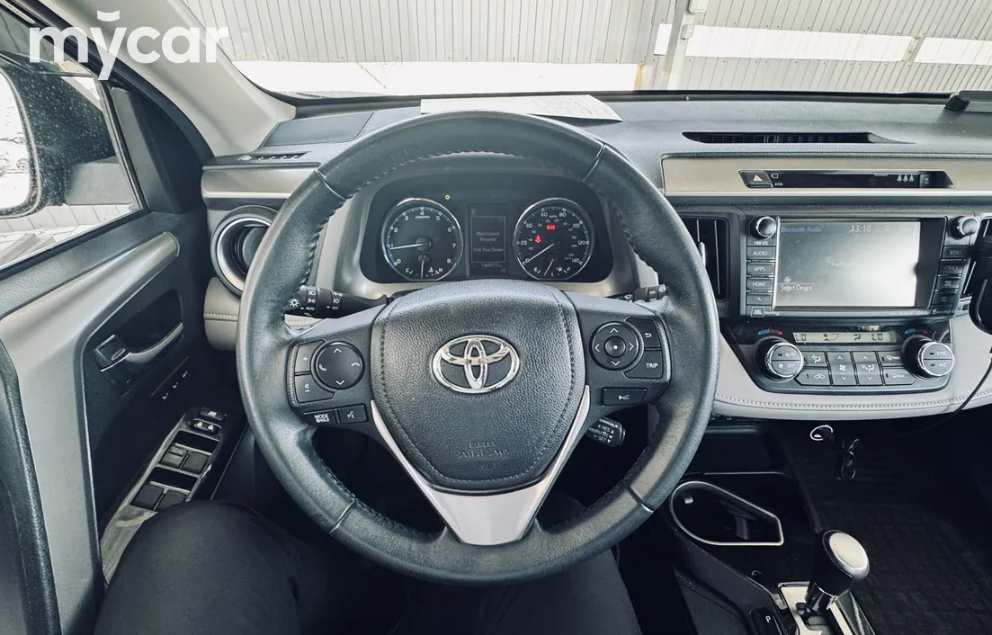 Toyota RAV4 2017