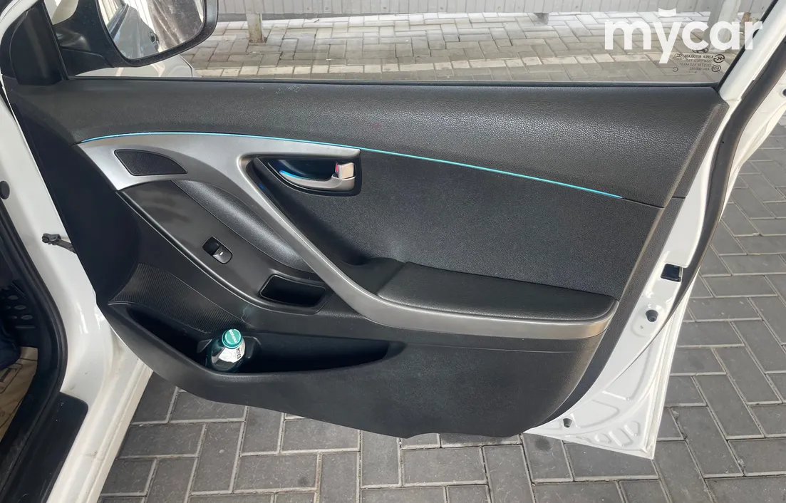 Hyundai Avante 2010
