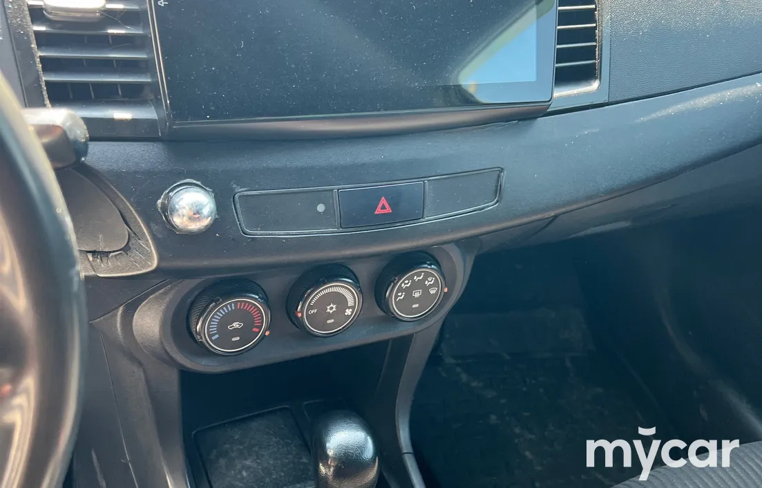 Mitsubishi Lancer 2013