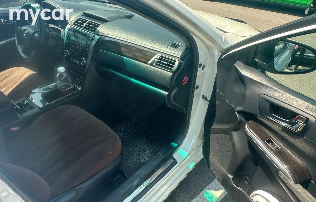Toyota Camry 2014