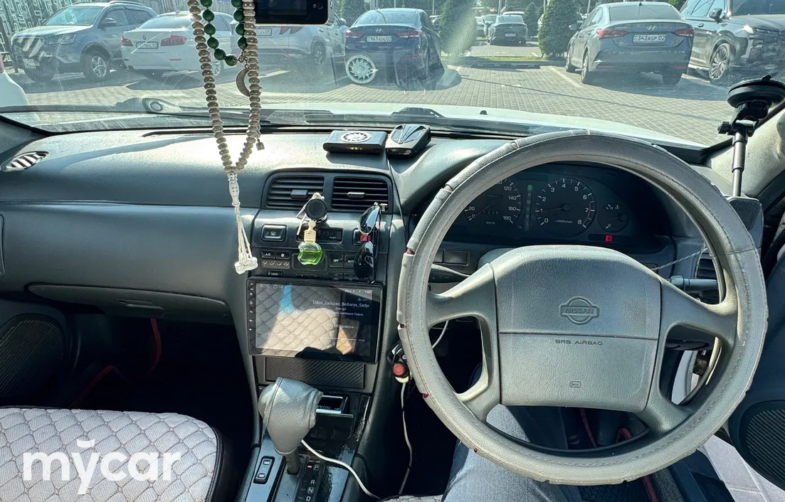 Nissan Cefiro 1995