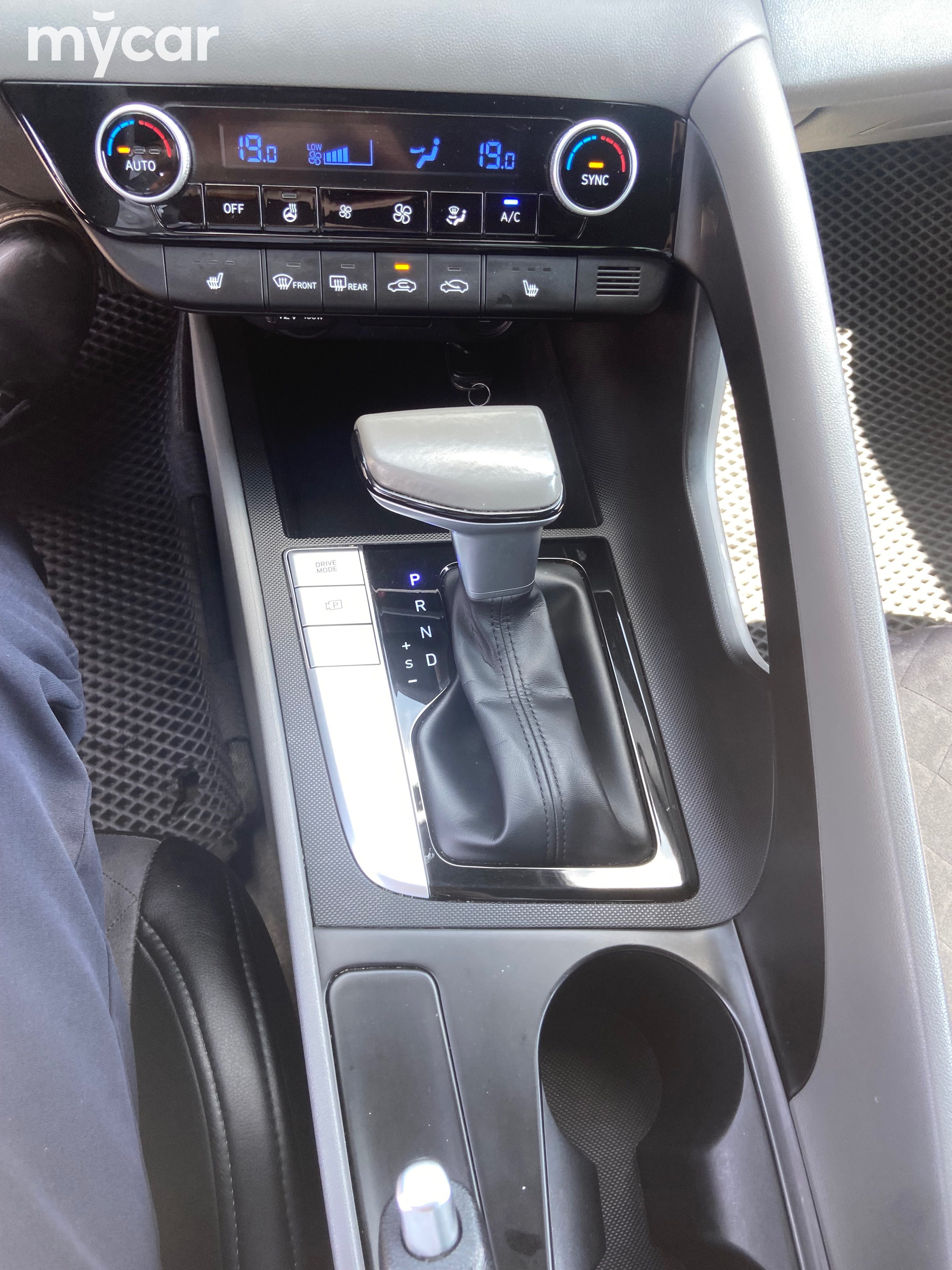 Hyundai Elantra 2022