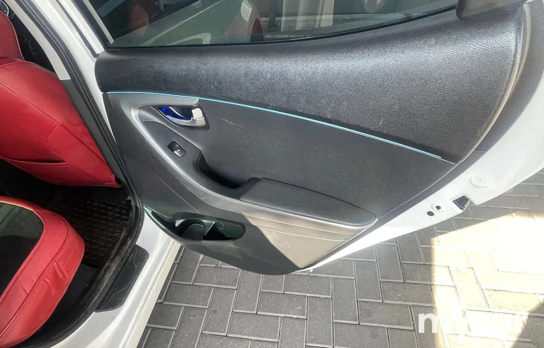 Hyundai Avante 2010