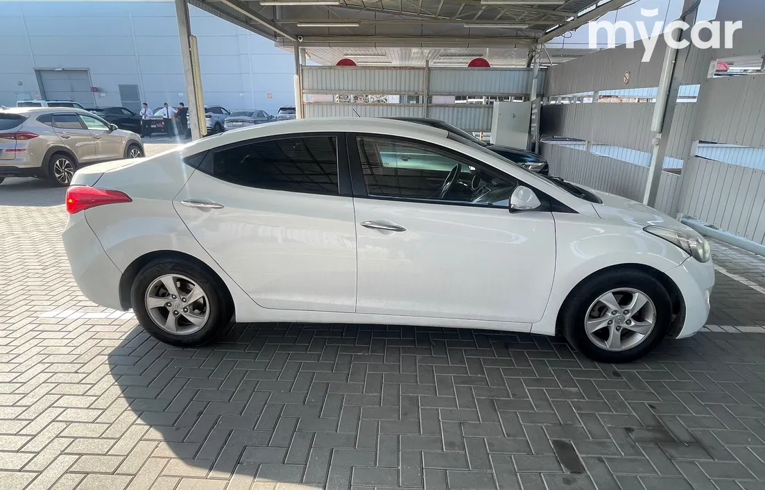 Hyundai Avante 2010