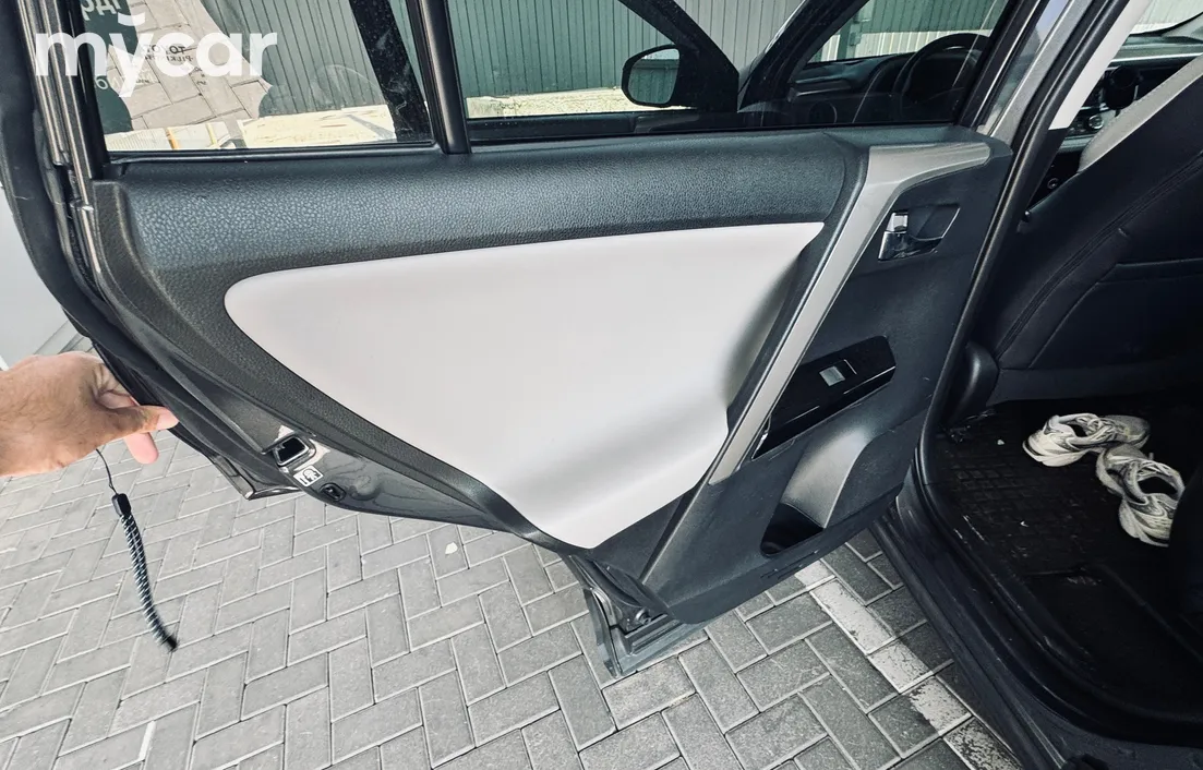 Toyota RAV4 2017