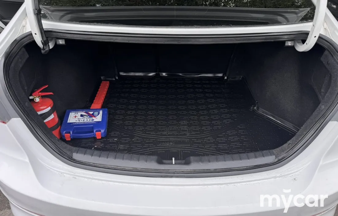 Hyundai Elantra 2018