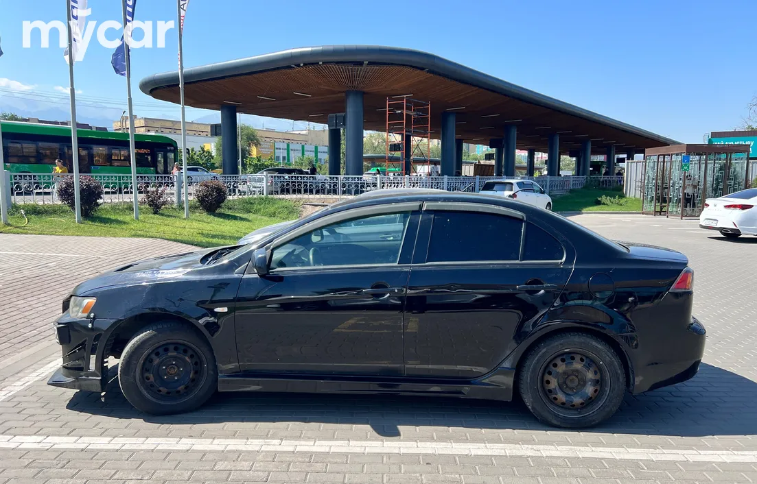 Mitsubishi Lancer 2013