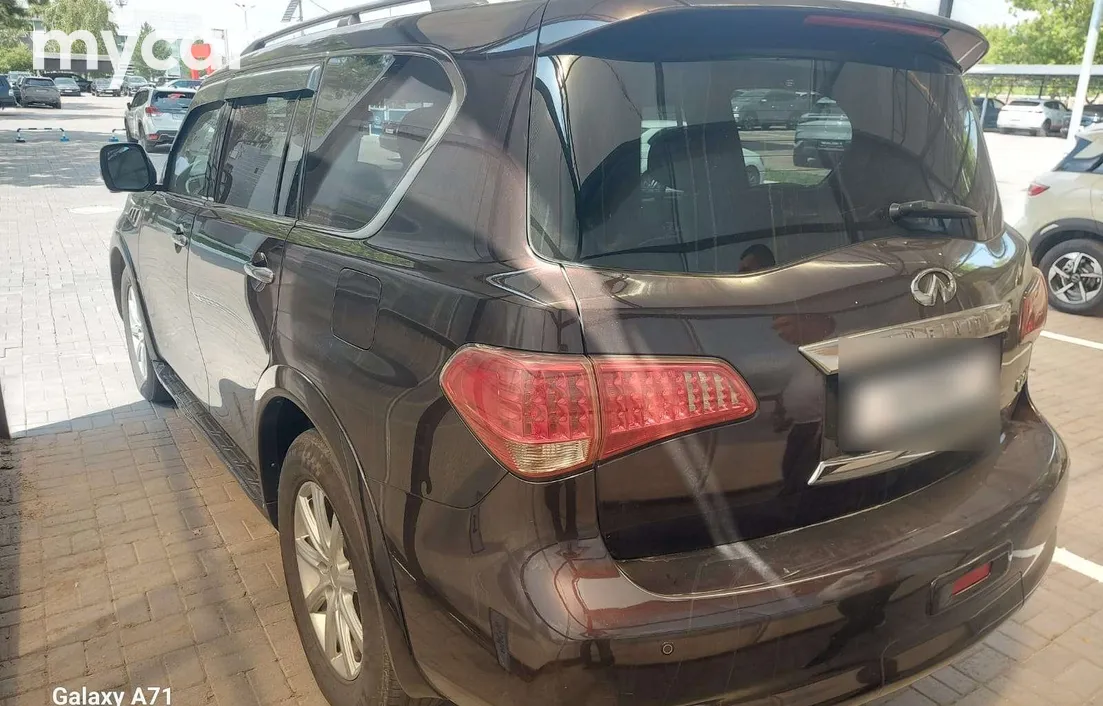 Infiniti QX56 2011