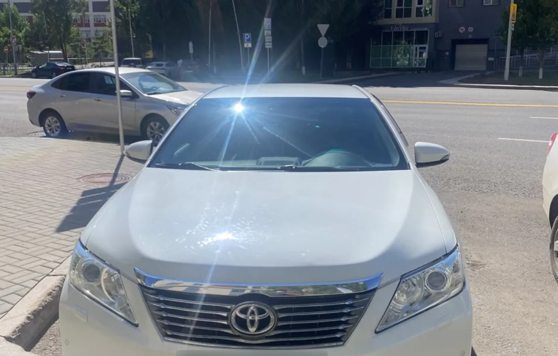 Toyota Camry 2014