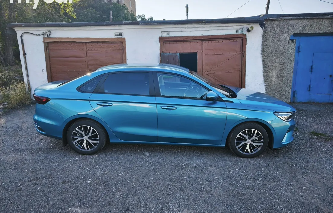 Geely Emgrand 2023