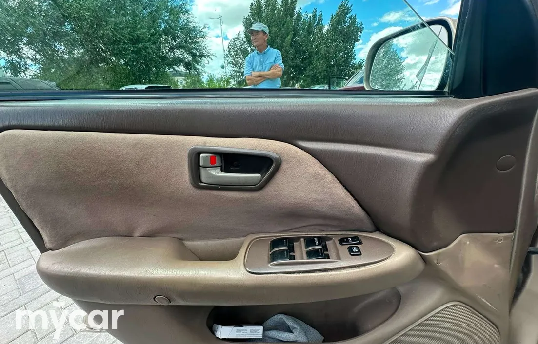 Toyota Camry 2000