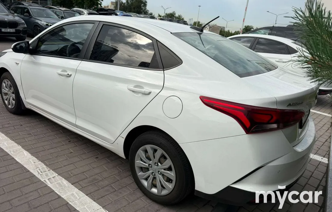Hyundai Accent 2021