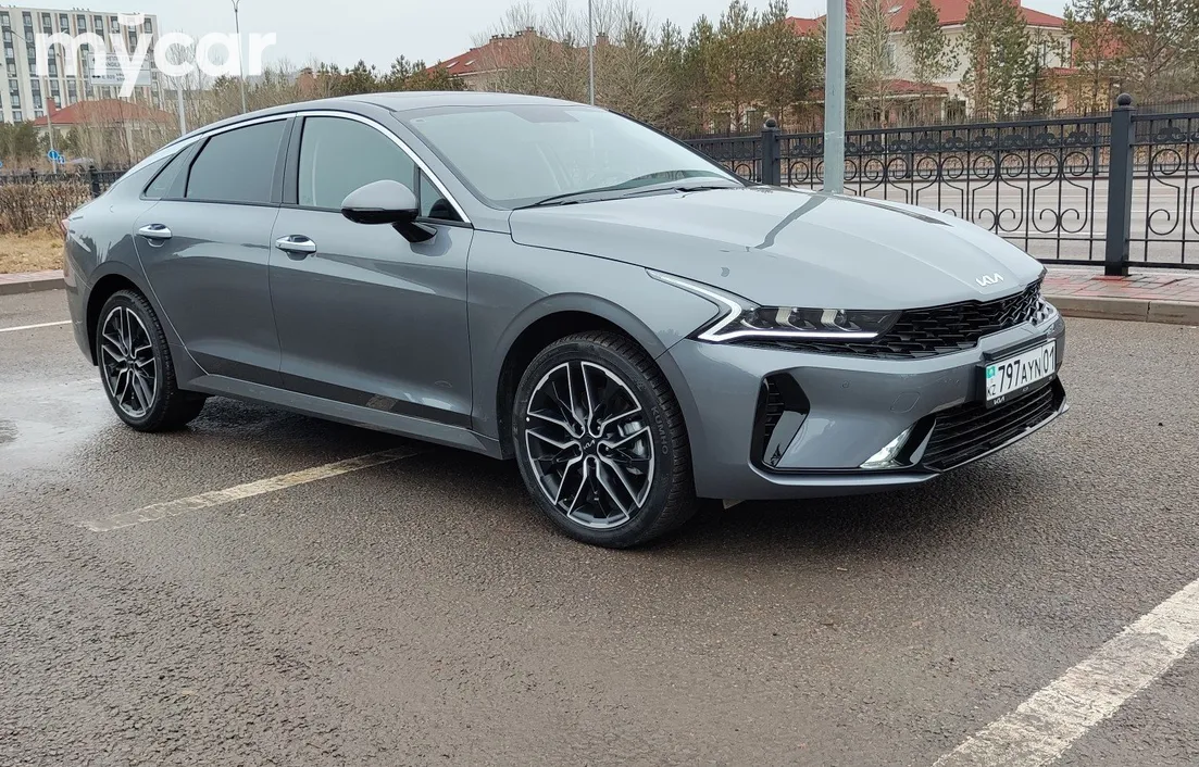 Kia K5 2025