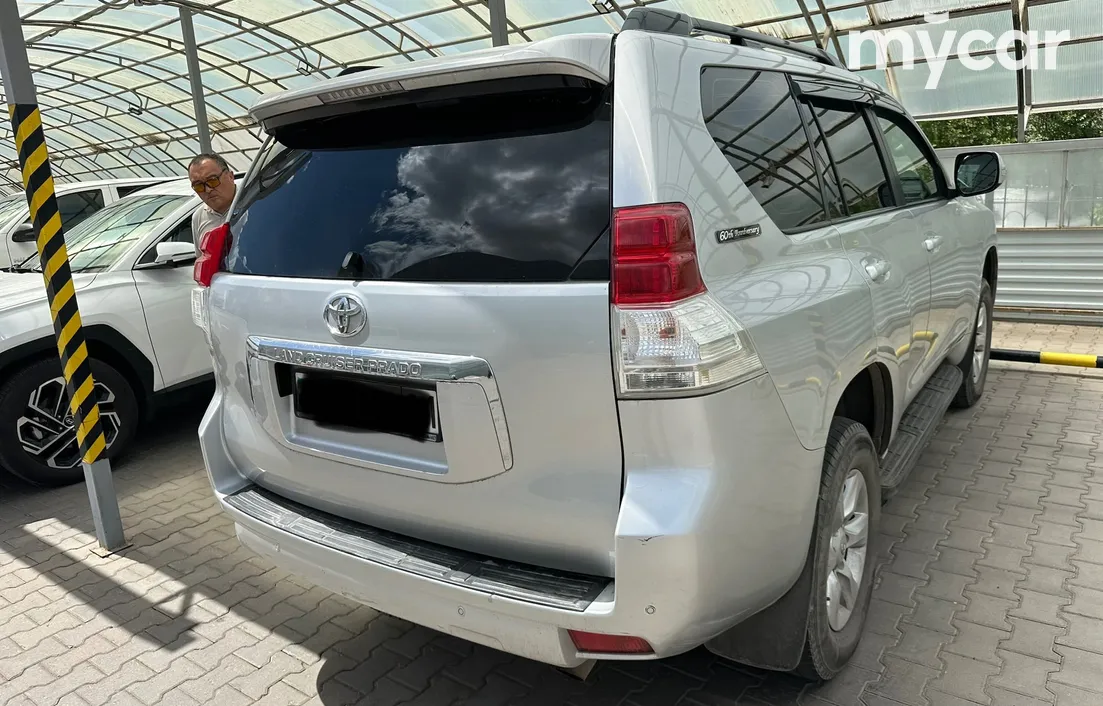 Toyota Land Cruiser Prado 2012