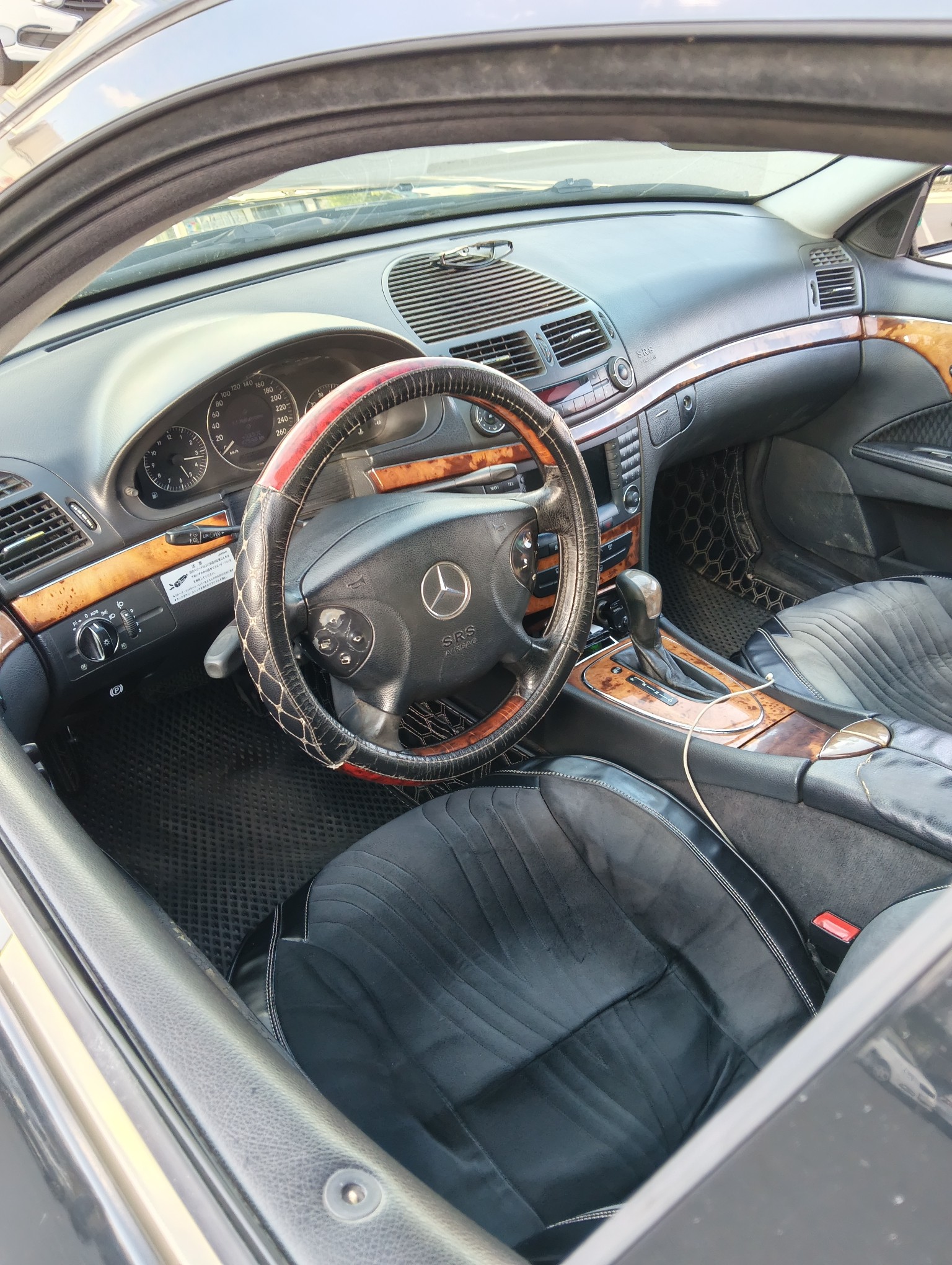 Mercedes-Benz E-Класс 2003