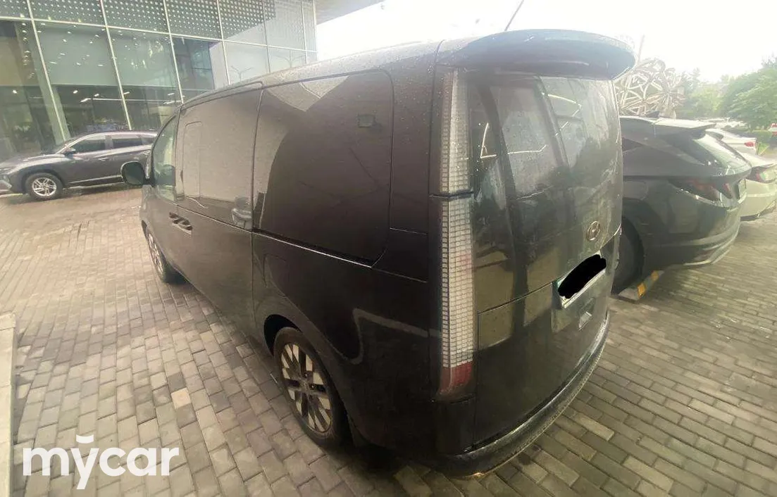 Hyundai Staria 2023