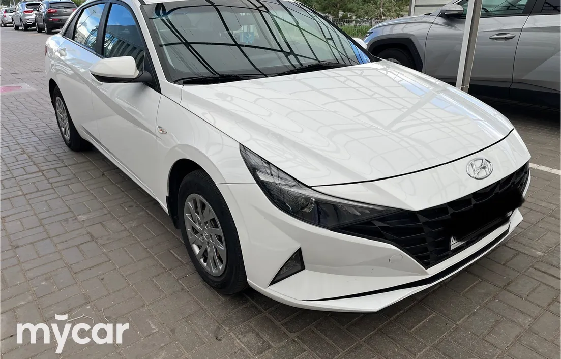 Hyundai Elantra 2021