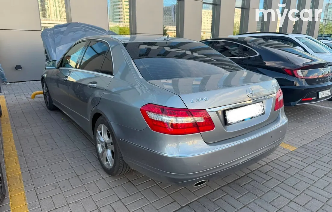 Mercedes-Benz E-Класс 2010