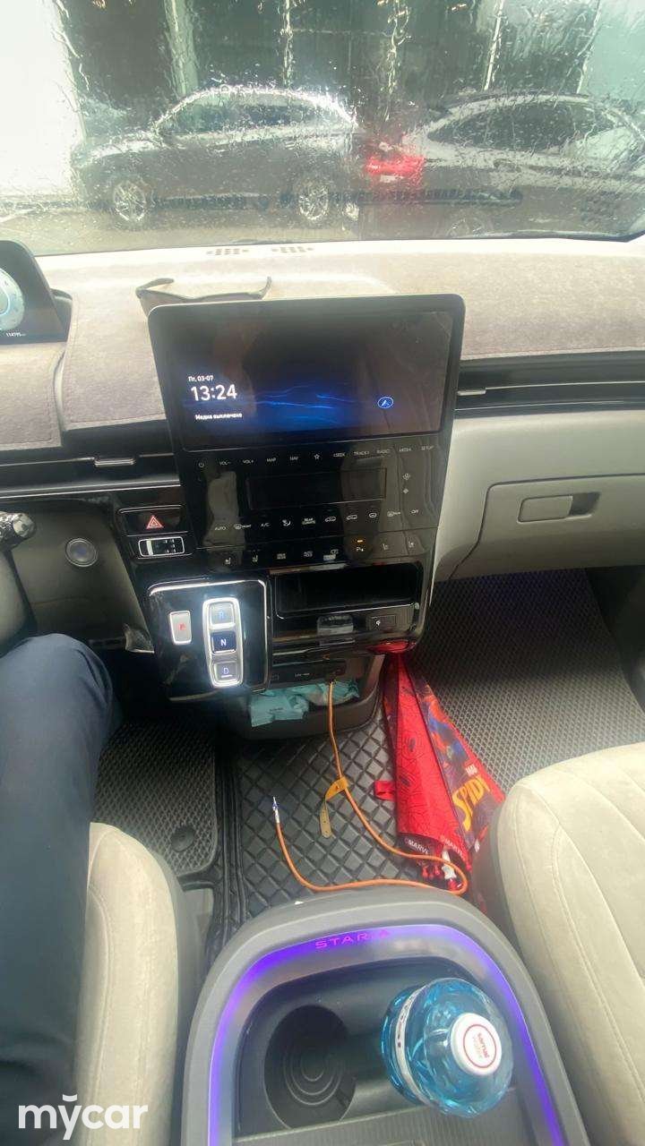 Hyundai Staria 2023