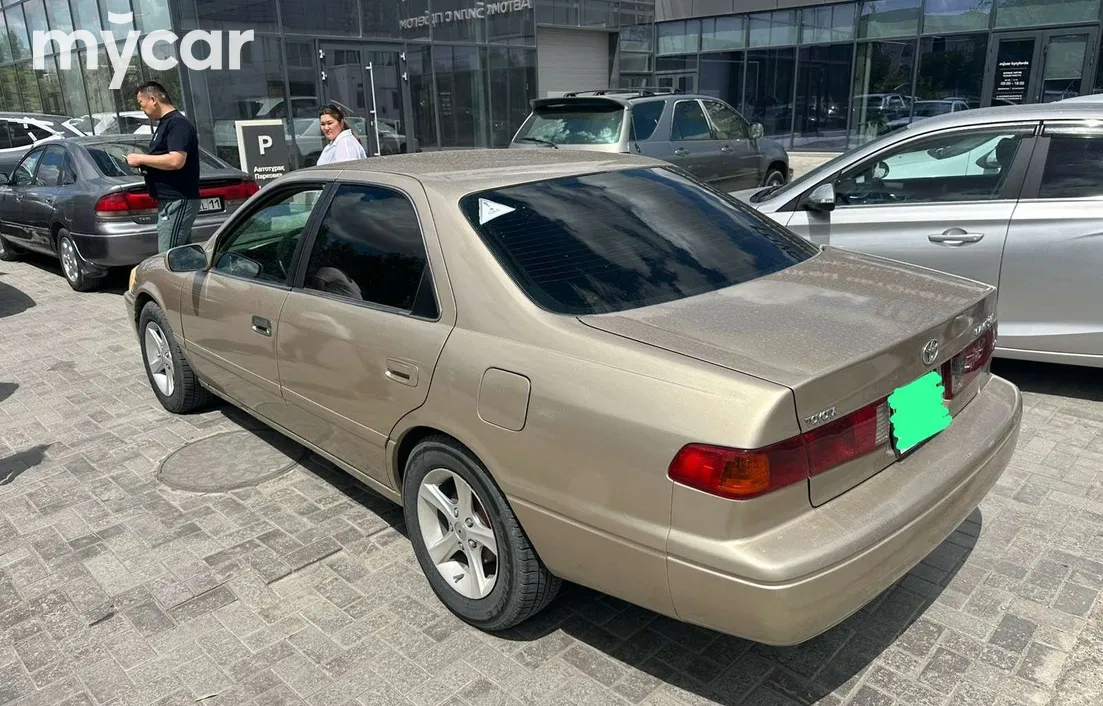 Toyota Camry 2000