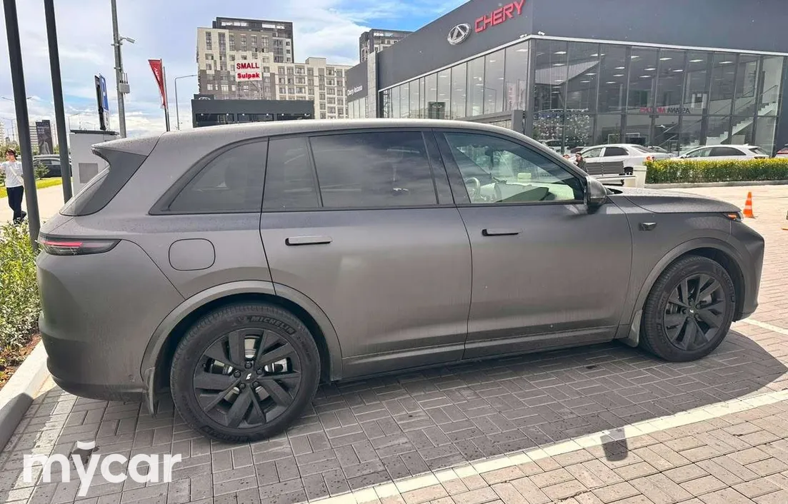 LiXiang L7 2024