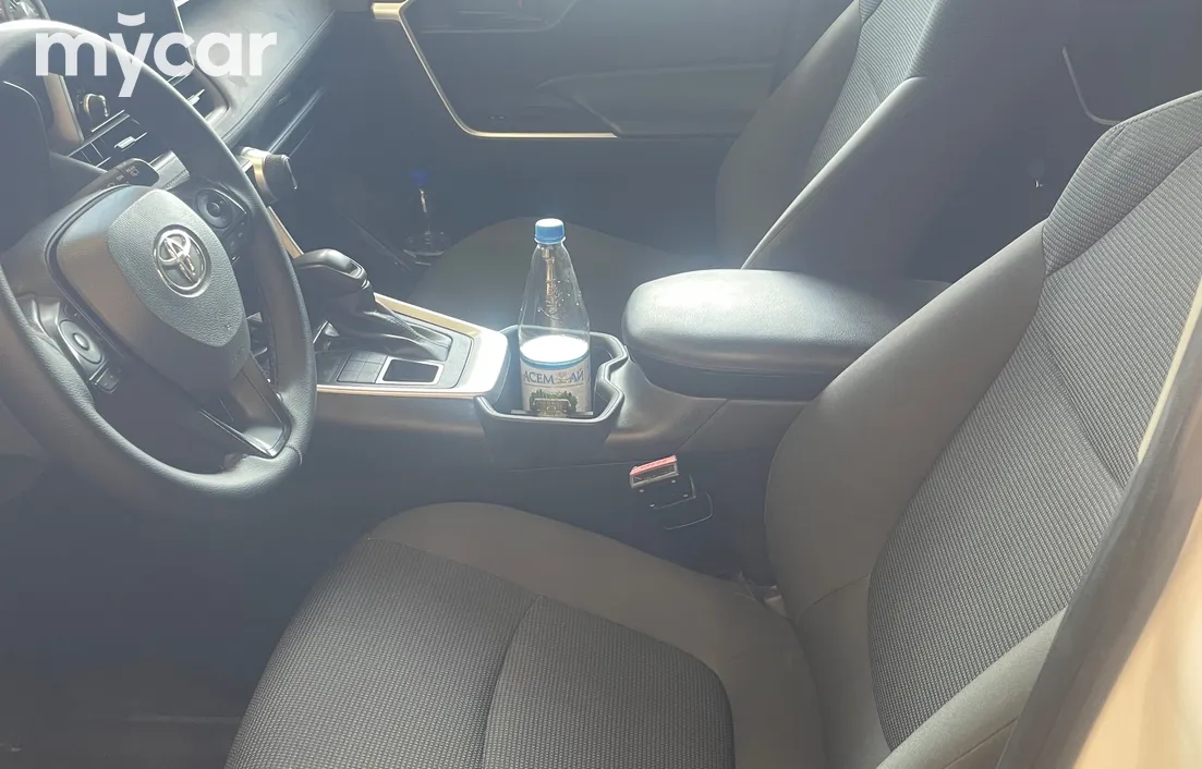 Toyota RAV4 2023