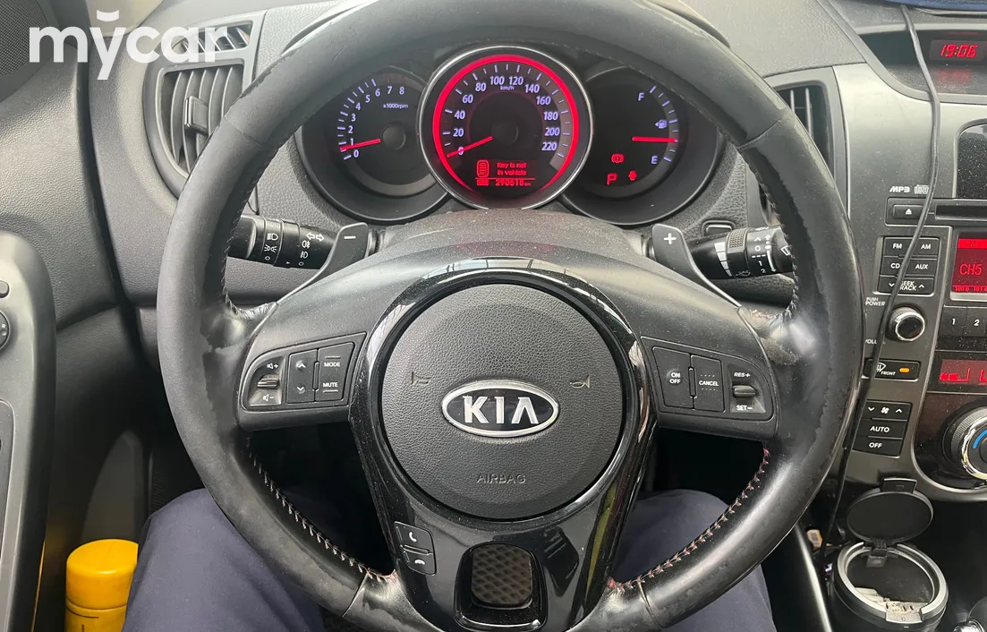 Kia Cerato 2012