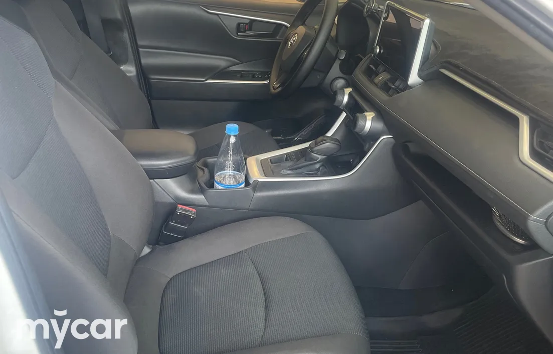 Toyota RAV4 2023