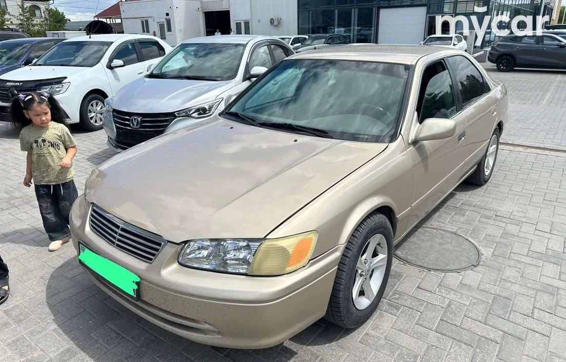Toyota Camry 2000