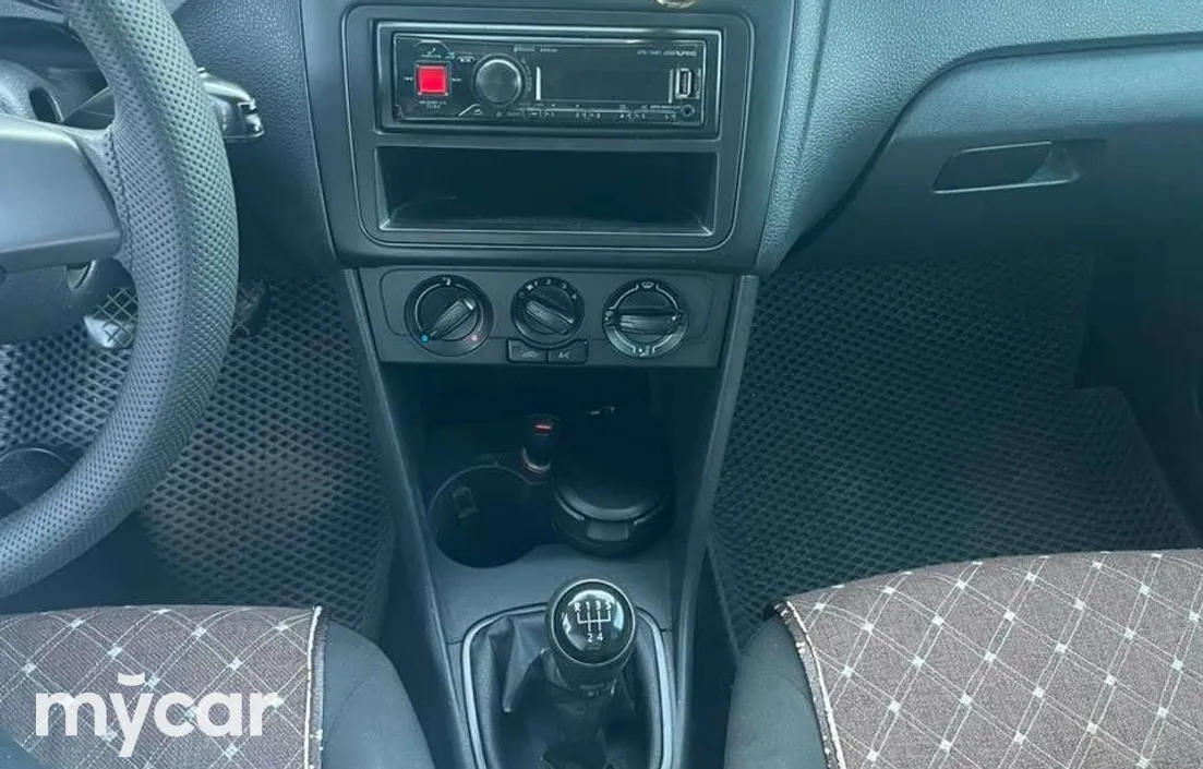 Volkswagen Polo 2014