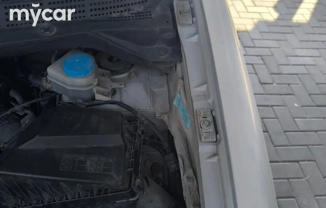 Nissan Almera Tino 2003