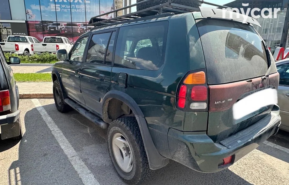 Mitsubishi Montero 2000