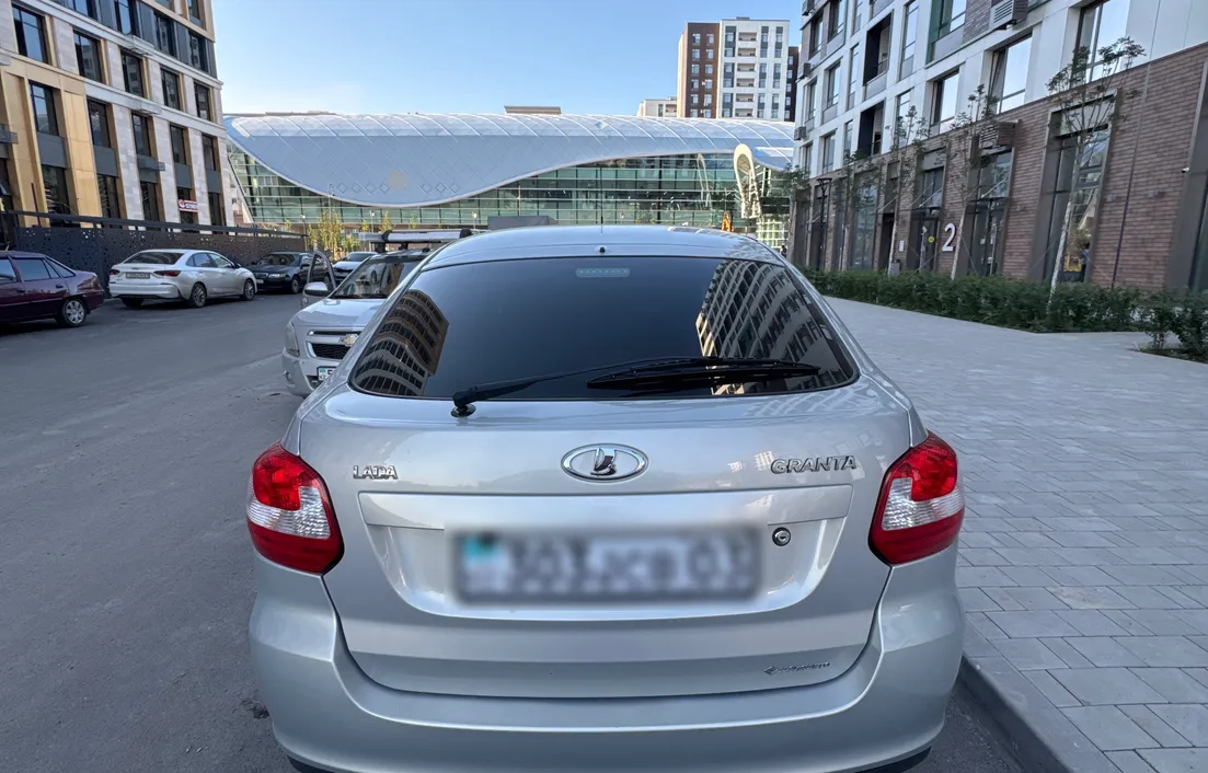 LADA Granta 2018