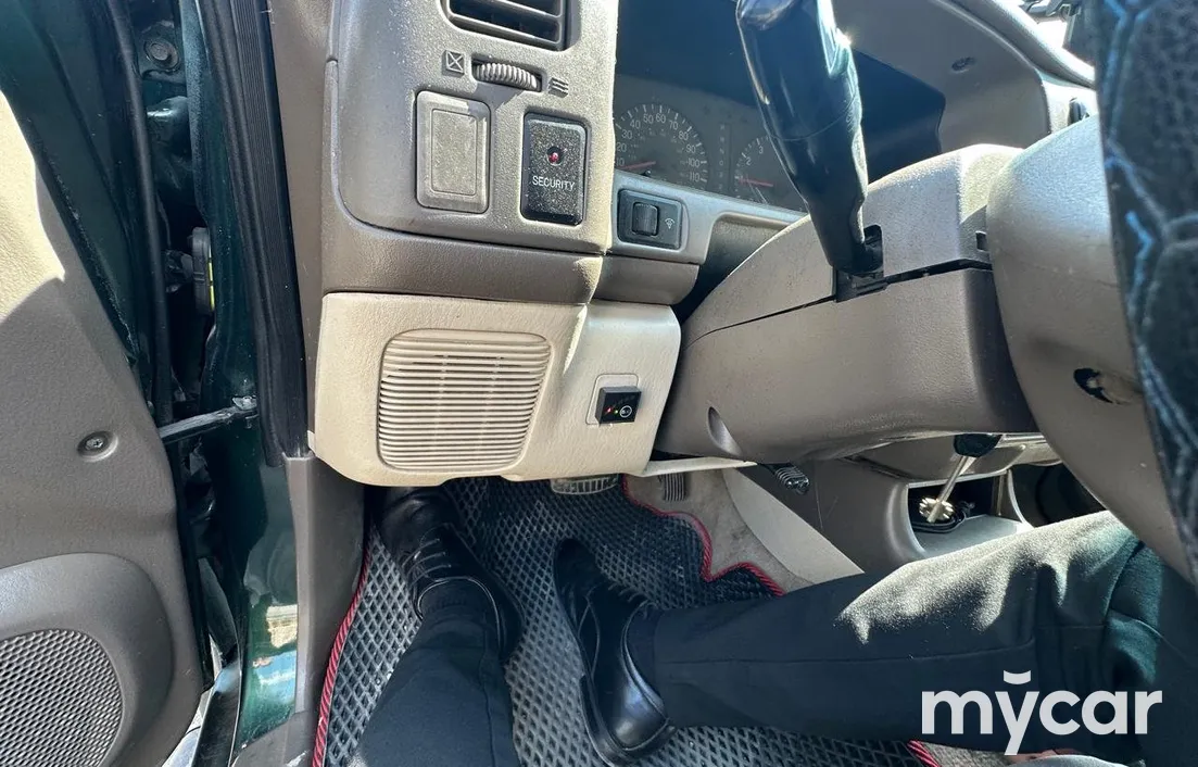 Mitsubishi Montero 2000
