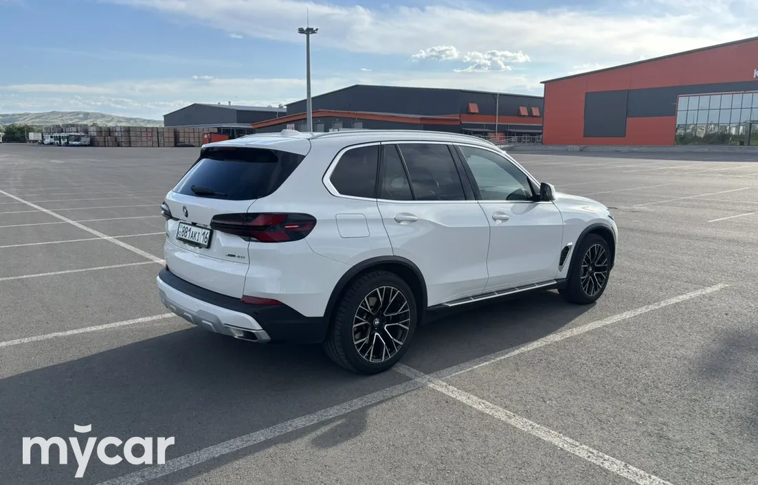 BMW X5 2023