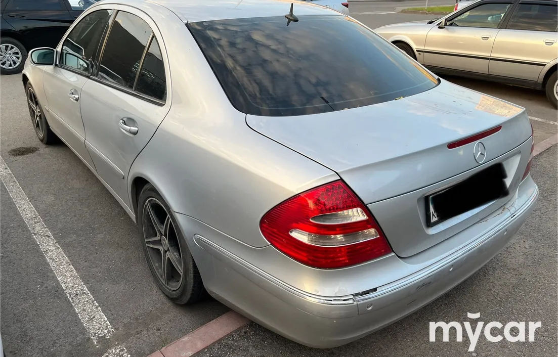 Mercedes-Benz E-Класс 2002