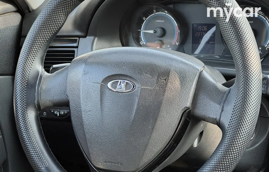 LADA Priora 2014