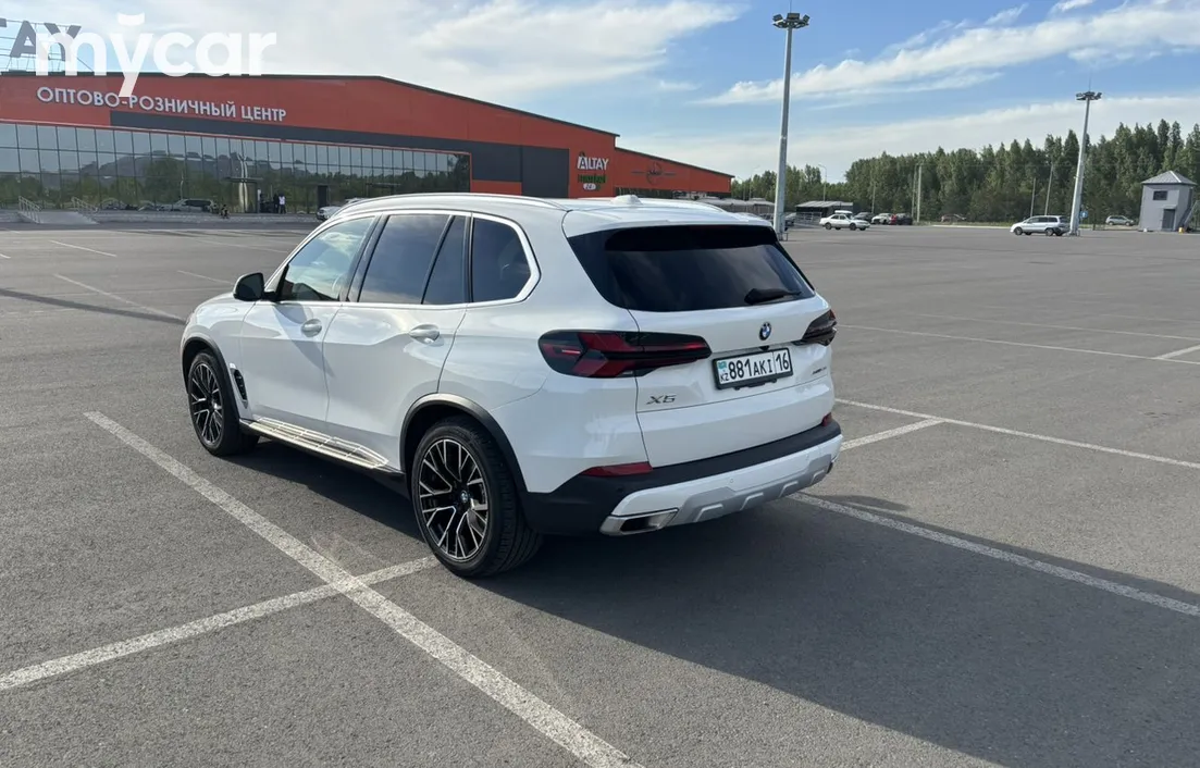 BMW X5 2023