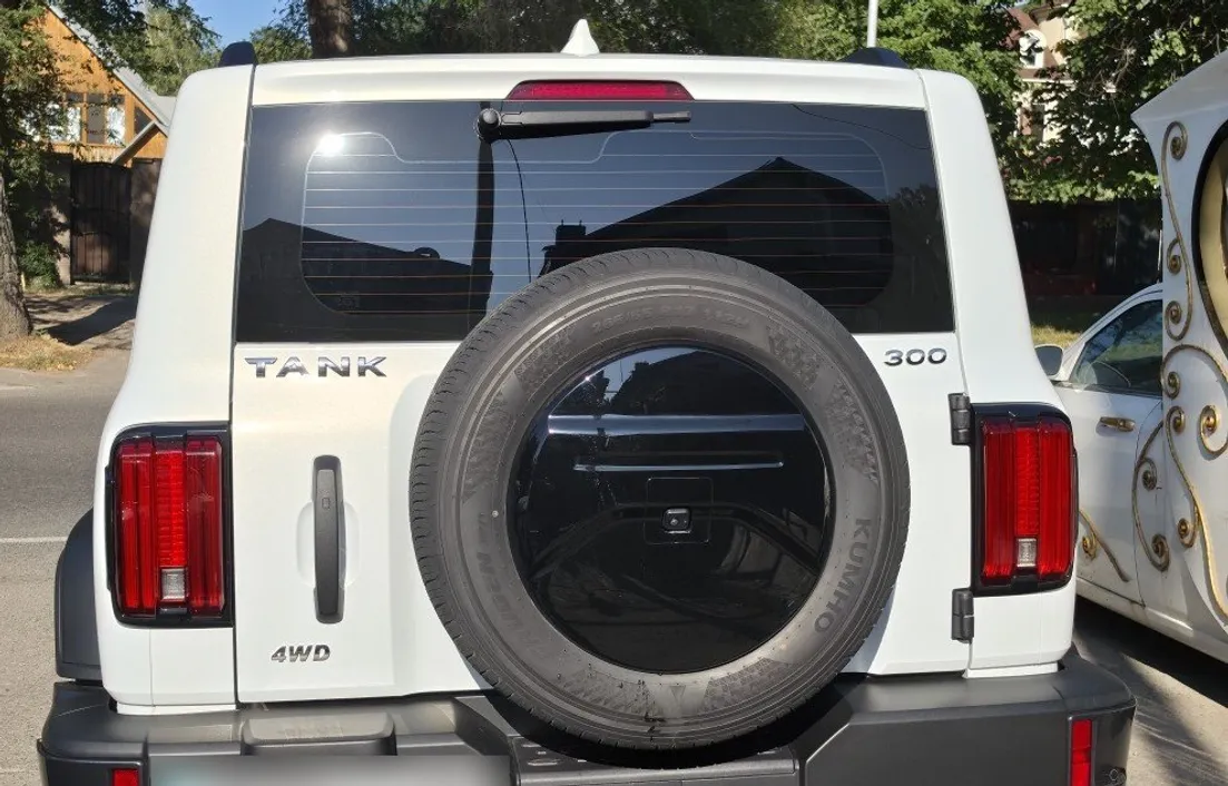 Tank 300 2025