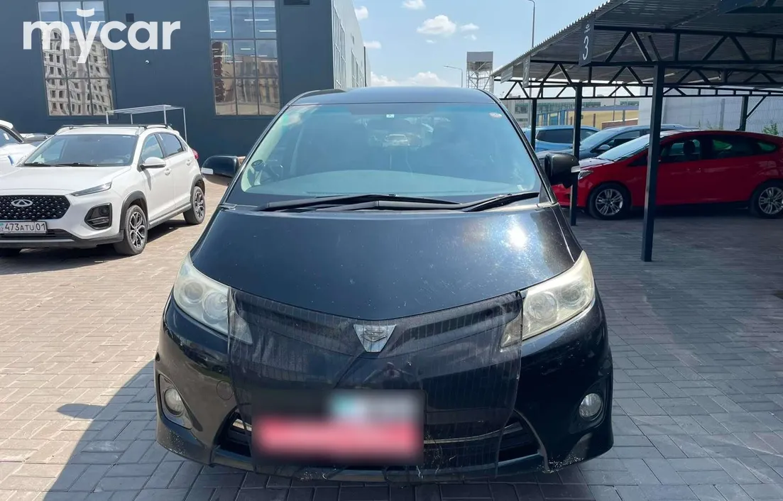 Toyota Estima 2012