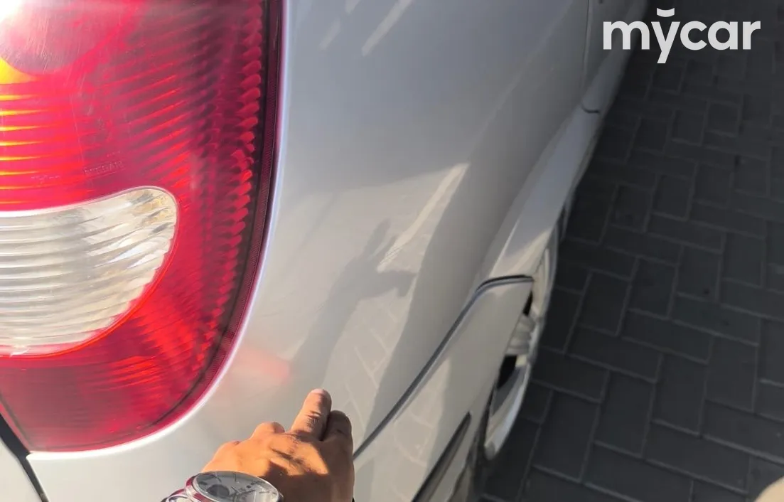 Nissan Almera Tino 2003