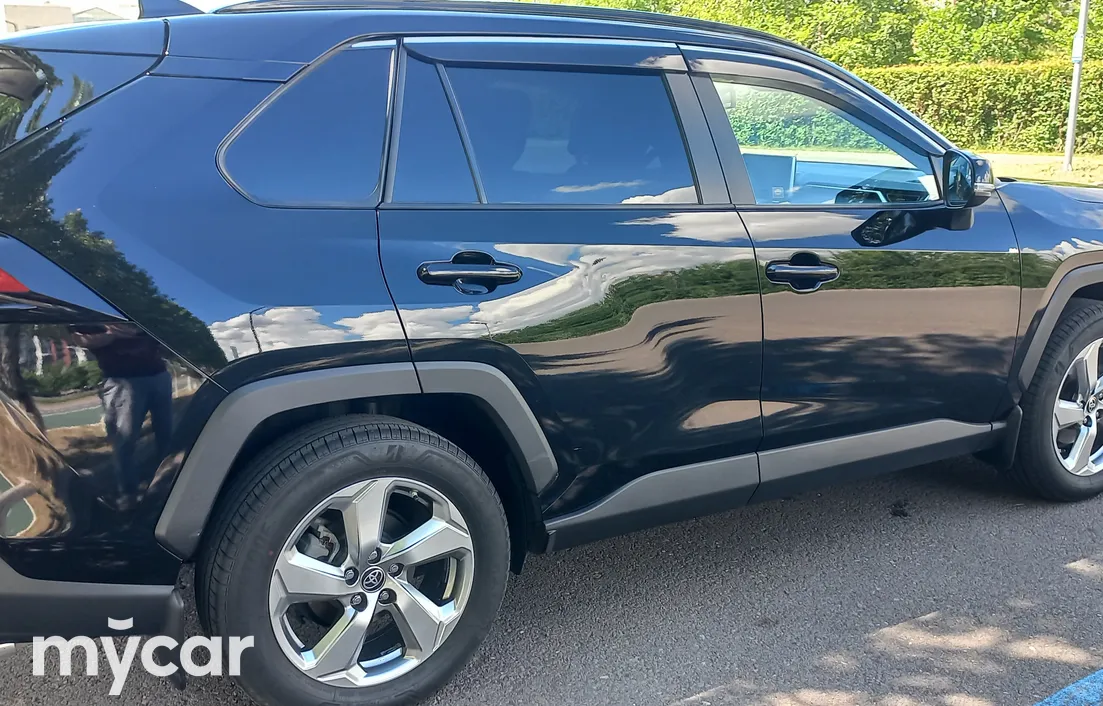 Toyota RAV4 2021