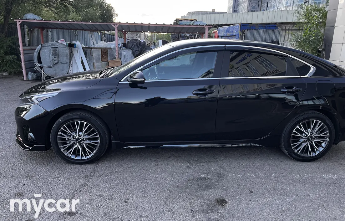 Kia Cerato 2023