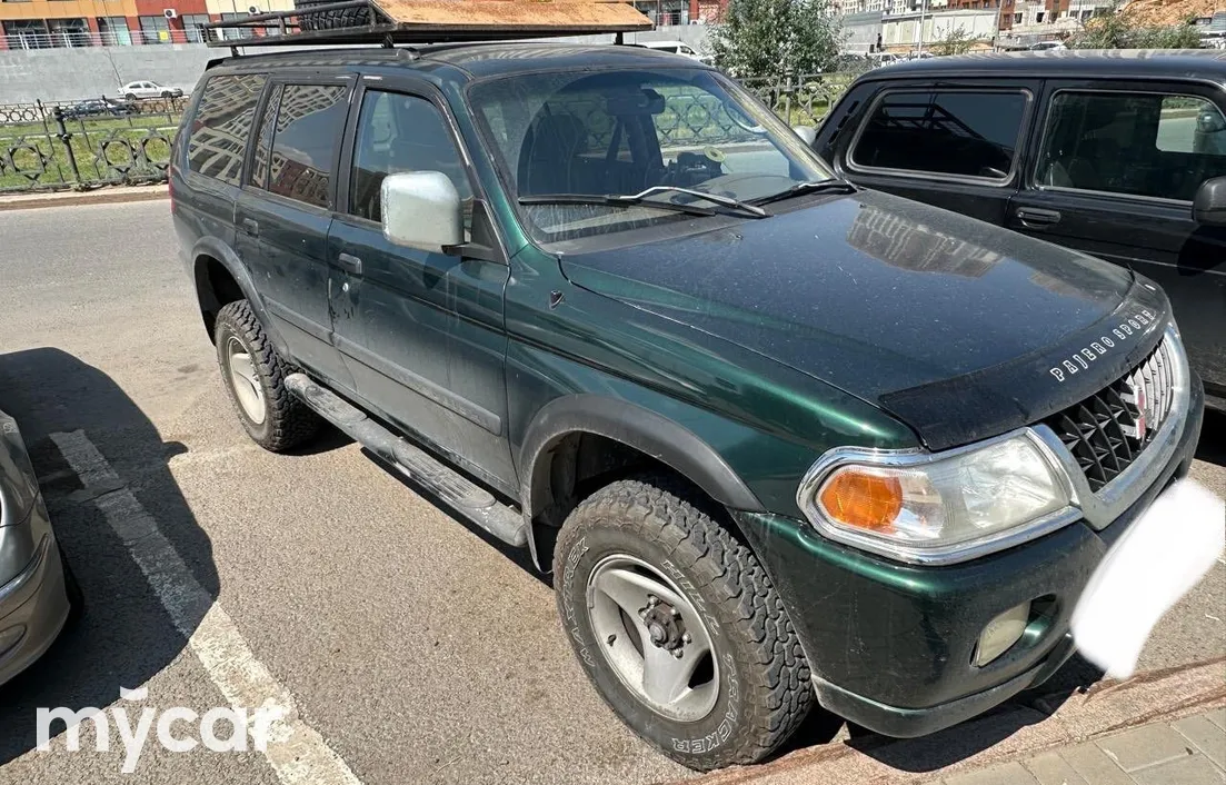 Mitsubishi Montero 2000